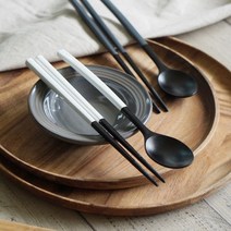 김성훈도자기 오리지널 옻칠 부부 수저, 1세트, 숟가락 화이트 + 진그레이 + 젓가락 화이트 + 진그레이, 화이트 + 진그레이