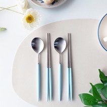 보겐 에펠 2인 커트러리 세트, 실버(헤드) + 라이트스카이블루(핸들), 한식숟가락 2p + 젓가락 2p