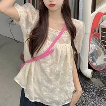 페이퍼먼츠 레이스 스퀘어넥 퍼프소매 여리 블라우스 05385