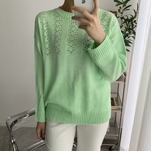 오오엘 여성용 스카시 업 펀칭 라운드 니트