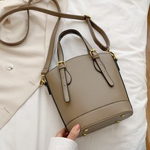 JCP 벨트 핸들 버킷 숄더 크로스백