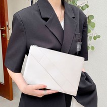 다잇템 여자 자수 출근룩 스트랩 미니멀리즘 클러치백