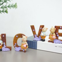LOVE 돼지 장식품 펜션 안방 풀빌라 인테리어인형 거실소품 선반