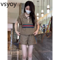 vsyoy 패션 캐주얼 스포츠 정장 여성 여름 하이 센스 짧은 소매 프린트 티셔츠 하이 웨이스트 컬러 반바지 투피스 세트