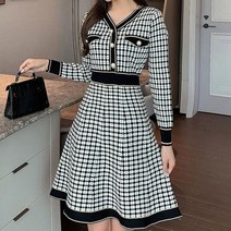 고급스러운 진주장식 플레어 원피스