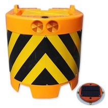 중앙분리대 교각 분기점 사고예방 쏠라 중 차량보호 태양열 야간조명 교통