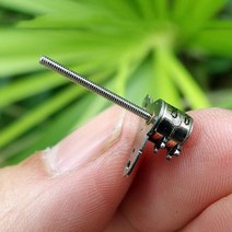 nidec 소형 6mm 스테퍼 모터 17mm 길이의 선형 나사 샤프트가 있는 2상 4선 스테핑 모터 diy 카메라 렌즈 조정