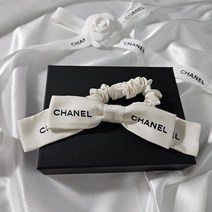 [국내 당일배송] 샤넬 23SS 리본 레터링 헤어슈슈 헤어 스크런치