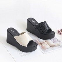 프리티슈 국내제작 악어무늬 패턴 웨지힐 통굽 키높이 여성 뮬 슬리퍼 10cm
