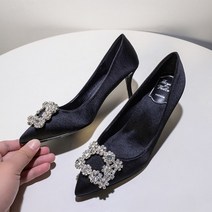 갯마을차차차 15회 16회 신민아 구두 신발 스타일 패션 코디 힐 4cm 6cm 청키