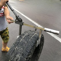 타이어탈착기 리무버 대형 트럭 바퀴 클램프 교환 프레스기 제거 분해기