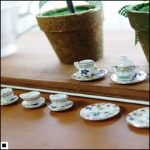 리얼디테일 귀여운소품 손잡이형 비비드색감 티팟미니어처 꽃잎찻잔세트