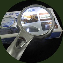 휴대용확대경 확대기 65MM 썬라이트 LED 돋보기 4배율