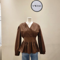 트위 트위 - 브이넥 셔링 허리 리본끈 블라우스_A TKHBFBL040