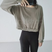 나날샵 가을 크롭맨투맨 크롭티 운동복 상의 루즈핏 박스티 빅사이즈 여성의류 티셔츠 여성티셔츠 가을 긴팔티 츄리닝 세트 요가복 필라테스복 레깅스 운동화 퍼프소매 조거팬츠