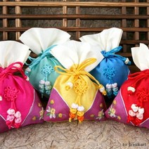 국화자수 복주머니/ 전통 선물 복 주머니 케이스 답례품 선물 포장 기념일 설날 명절 추석 선물 한국 외국인 기념품 한복 (#복사) (#복사), 국화자수 복주머니-레드