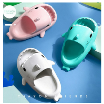 귀여운 아기상어 슬리퍼 키즈 남녀공용 상어 샤크 EVA 슬리퍼 욕실화 거실화 룸슈즈 층간소음 민트 그린 블루 옐러우 핑크 그레이 150 160 170 180 190