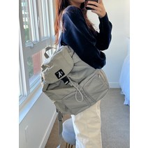 캘빈클라인 남녀공용 CK 로고 패치 나일론 백팩