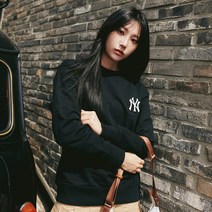 MLB 클래식 모노그램 백빅로고 오버핏 맨투맨 NY Black 191398