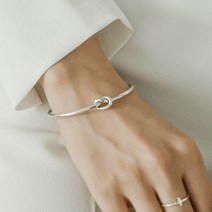 뱅글팔찌 매듭팔찌 꼬임 은팔찌 (SB107) (뱅글팔찌 심플 매듭팔찌 꼬임 은팔찌 (SB107))