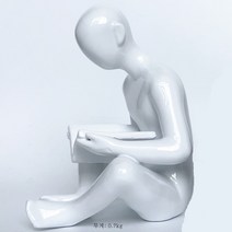 수지 공예품 진열품 책 읽는 사람 홈 액세서리 책꽂이 책 한 벌에 의지하여 혼비품을 대신 발행한다., 화이트하나