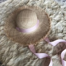 12cm 큰챙 pink +레이스끈 추가증정 다른색상끈 추가구매 가능 아이유모자 한지민모자 김희선모자 라피아햇 파나마햇 럭키슈에뜨 스타일 black 큰챙 밀집모자 밀짚모자
