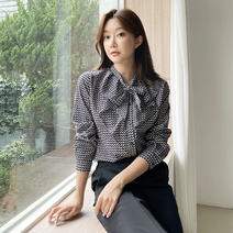 루시다 로덴 패턴 리본 블라우스