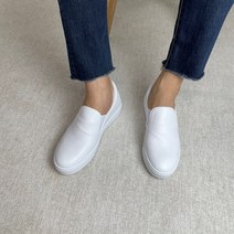 남자 6cm 키높이 슬립온 화이트 블랙 깔끔한 신발 단화