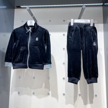 네파키즈 아동 벨로아 소재의 집업 트레이닝 세트 블랙 KHE5904