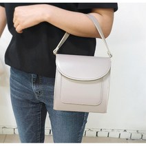 직장인 정장룩 심플 가죽느낌 핸드백 귀여운가방 토트백 잇템