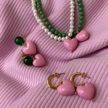 AOMU 2022 한국 여성을위한 새로운 히트 컬러 하트 목걸이 여자 진주 핑크 화이트 그린 수제 페르시 목걸이 파티 웨딩 쥬얼리