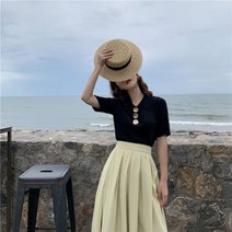 [뽐나] 여성 빅사이즈 캐주얼 베이직 카라 세로줄 금색 넓직단추 포인트 반팔 티셔츠