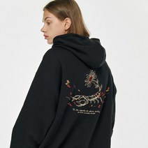 꼼파뇨 Scorpionida 자수 후드 티 블랙