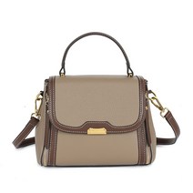 트렌디한 리얼 가죽 여백 스타일리쉬한 토트백 헤드 레이어드 소가죽 숄더백입니다.