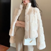 스타닝라유 하이넥 페이크퍼 크롭 숏 자켓 여성 겨울 모던 아우터