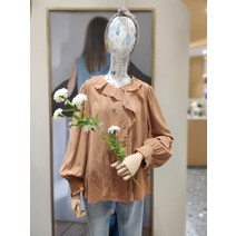 써스데이아일랜드 프릴 포인트 더블 블라우스(T226MBL136W)(2030564)