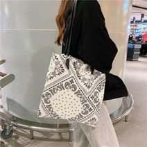 에스닉 페이즐리 반다나 에코백 가벼운 여름 바캉스 연예인백