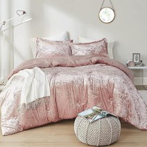 Comfort Spaces Juliette Luxe 이불 세트 벨벳 러쉬 부드러운 브러시드 극세사 리버스 사계절용 아늑한 침구 세트 푹신한 침대 매칭 샴 블러쉬 킹 3피스