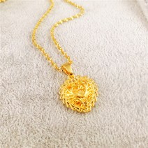 라오농 K 금 목걸이와 동전 모조 보석으로 도금 된 복숭아 하트 모양의 펜던트를 퇴색시키지 않고 베트남 금 플라타 목걸이를 오랫동안 모방 +12Wwd8