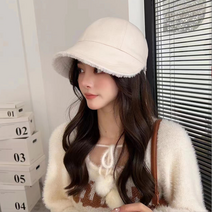 은창]뽀글이 양면 스트랩 조절 챙 모자 털모자 사계절 여성 가을 겨울