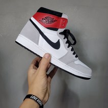 [10일이내출고] 나이키 조던1 레트로 하이 OG 라이트 스모크 그레이 555088-126 러브킥스