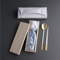 은수저세트 수복금부은수저 1p 24K금도금 순도 99.9% 1벌 생신선물 개업선물 외국인선물 돌잔치선물 퇴직자선물 부모님선물 창립기념품 결혼예물 오동나무케이스, 실버보자기-블루주머니
