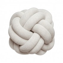 북유럽 디자인하우스스톡홀름 Design House Stockholm Knot 베개 (매듭쿠션) cream