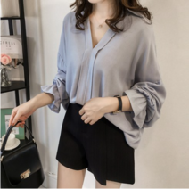 레이디 매직(lady magic) 여성 프릴소매 브이넥 셔츠 블라우스