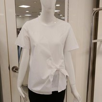 꼼빠니아 울산뉴코아<여름티셔츠 균일가전-->29 000원>같은 컬러의 면100%배색원단으로 매듭 여밈포인트로 멋스러운 라운드넥 반소매 티셔츠 KL400″ class=”wr-img”></a></div>
</div>
</div>
</div>
<div class=