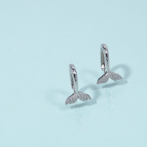 [오에스티]샤인 럭키 돌고래꼬리 원터치 실버 귀걸이 OTE121609QWW NC서면점