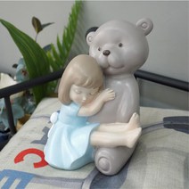 곰돌이에게안긴 소녀 딸아이 책장장식 집들이 클래식 임원실 엔틱 소망 행운 사장실