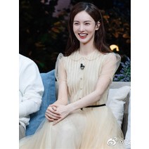 여름 여자연예인공항패션 력셔리 슬립 바스락 미니 옷 서하얀 원피스 현아 전소연 상견례 박주미