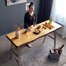 우드인미 소나무 통원목 에코 홈바테이블 1800/원목테이블/홈바식탁/원목식탁, 도토리색/블랙