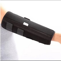 뇌졸중 팔 재활은 근육 경련을 방지하고 팔꿈치 기능을 복원합니다. 보조 팔은 팔꿈치 고정 브래킷을 곧게 펴고 있습니다., 겨울 스타일, s (3-10세)